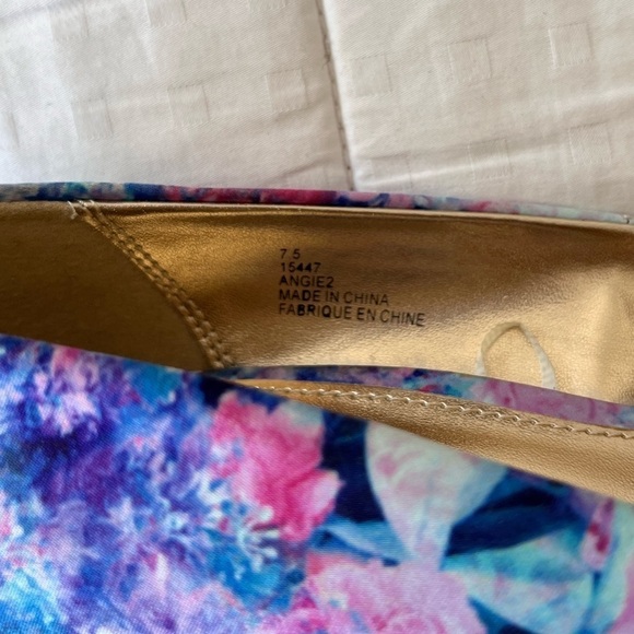 Sears Abstract Floral Print Point Tie Stiletto Angie Heels Size 7.5 - Picture 8 of 16